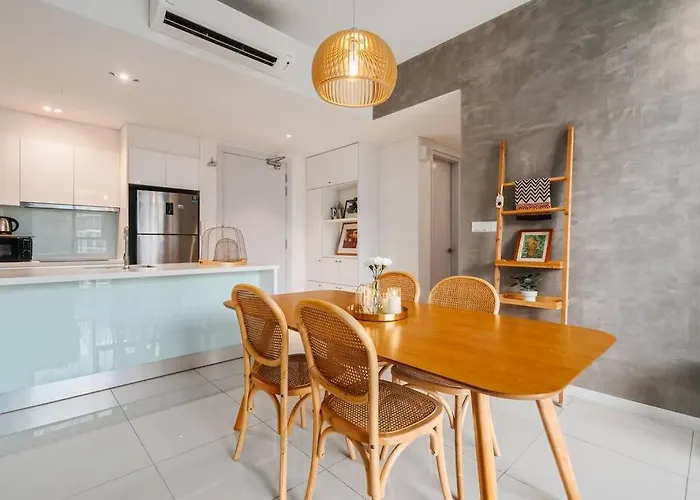 Kl East Mall@Theridge-Netflix-Stylish-Mountainview