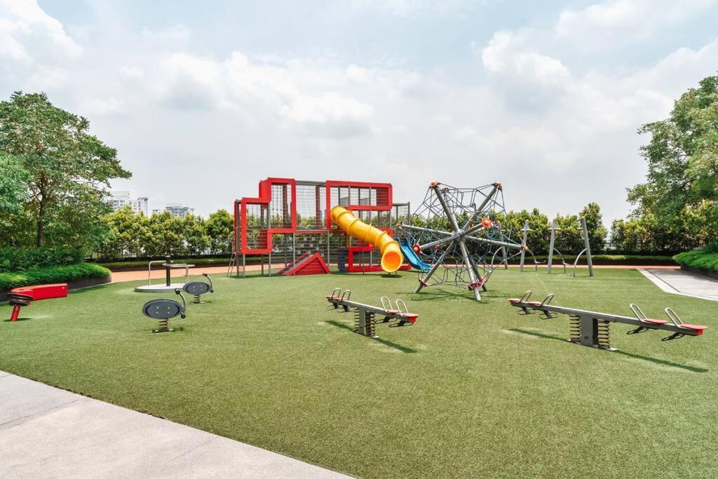 Kl East Mall@theridge-netflix-stylish-mountainview Kuala Lumpur